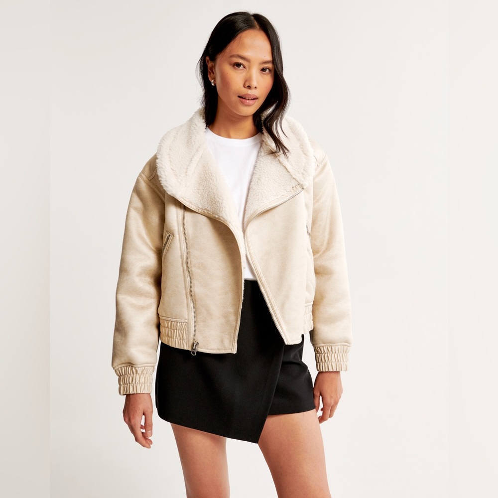 Abercrombie and Fitch Vegan Suede Sherpa-Lined Bomber Jacket Medium M